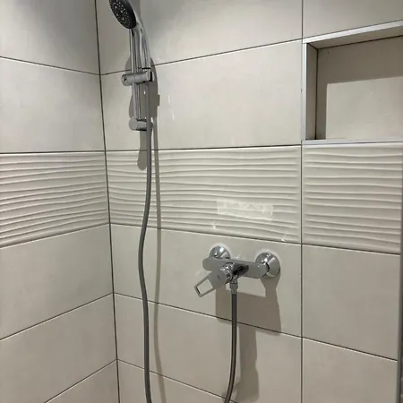 شقة Pod Vrsak مورتير